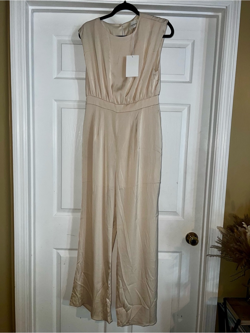 ANDRÉE BY UNIT Cream Sleeveless Jumpsuit